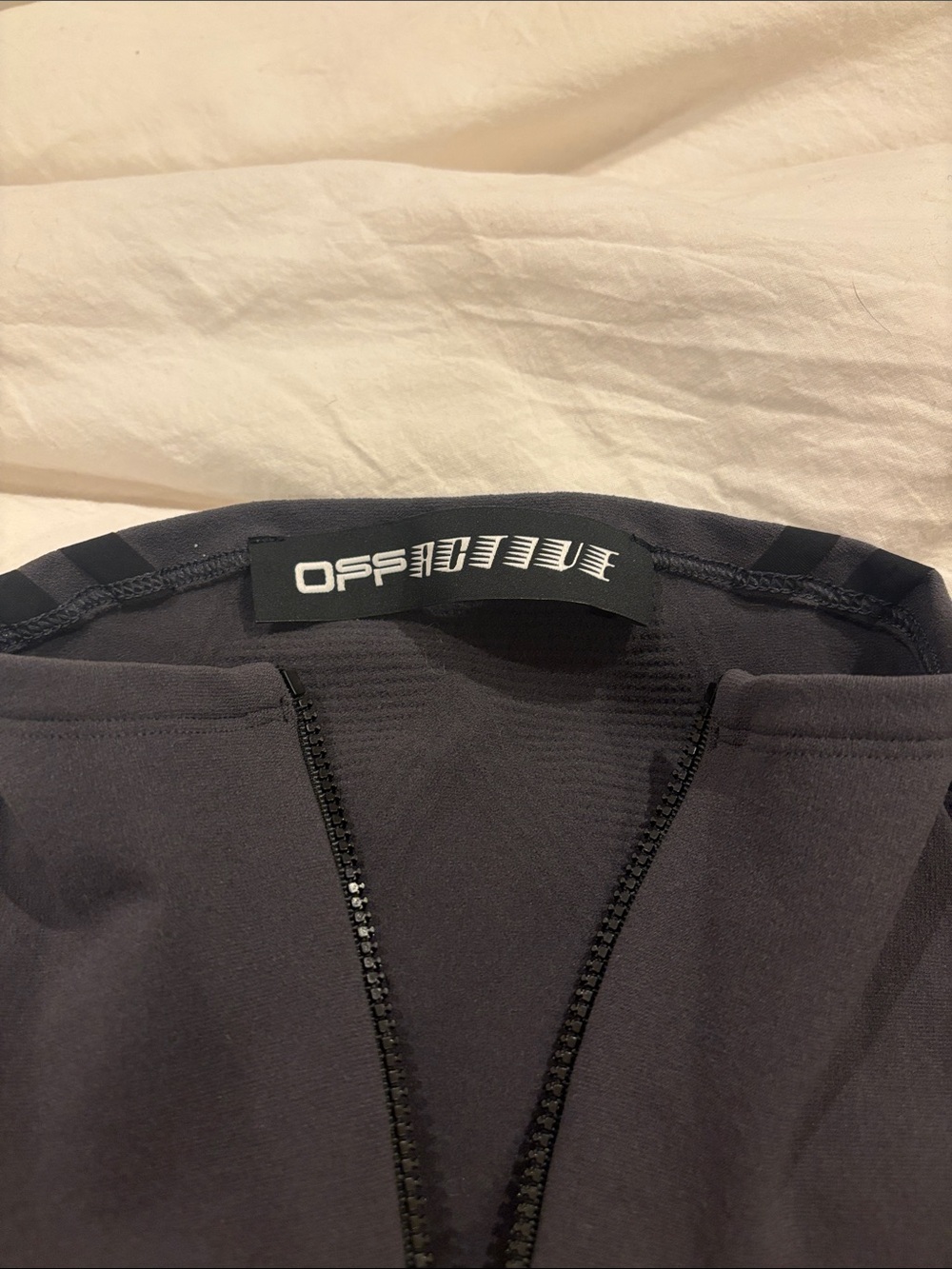Off-White active dark grey Half-Zip Performance Top size L large - Picture 5 of 9